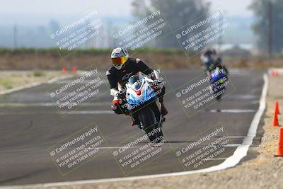 media/Sep-20-2025-TrackDaz (Sat) [[27f0cde673]]/B Group/220pm (Turn 9)/